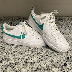 Women Nike court sneakers